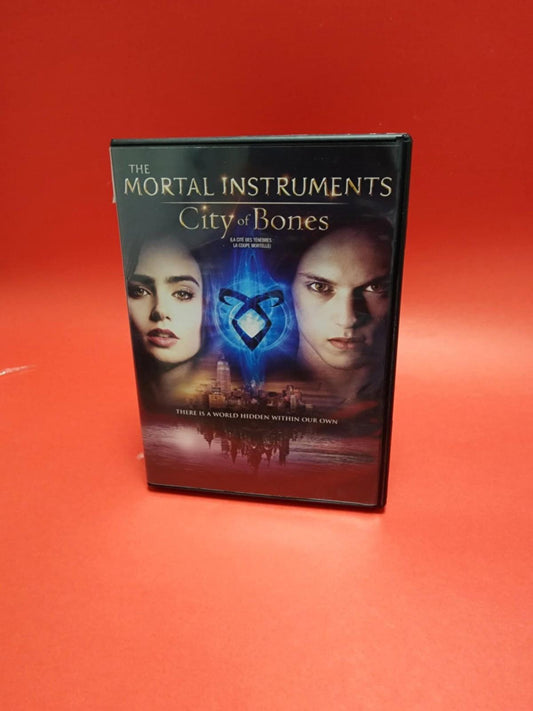 The Mortal Instruments: City of Bones dvd Bilingue! disc is like new!