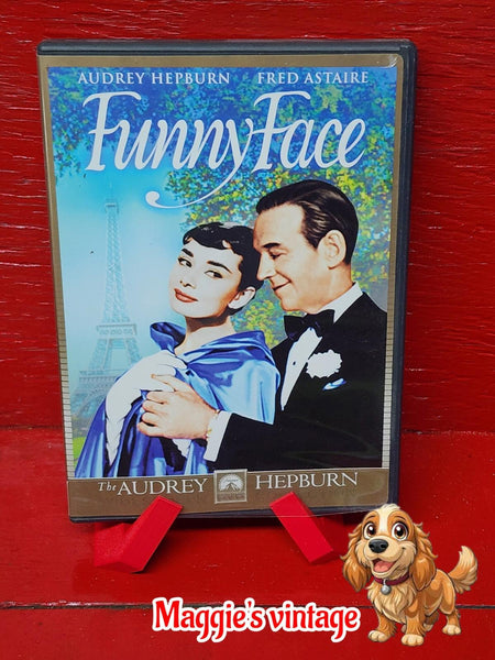 Funny Face (Widescreen) (Bilingual) [DVD]  *BILINGUE DISC LIKE NEW*