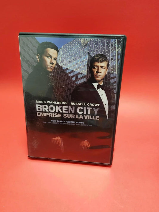 Broken City (DVD, 2013, Canadian) Bilingue! disc is like new! !
