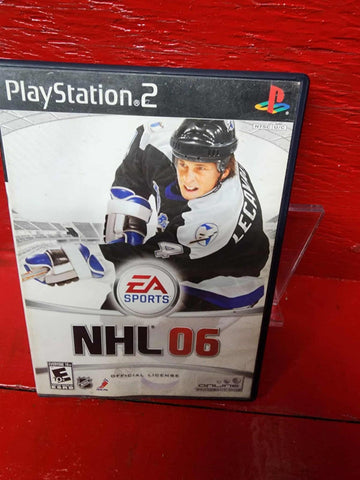 NHL 06 (Sony PlayStation 2, 2005) CIB DISC LIKE NEW!
