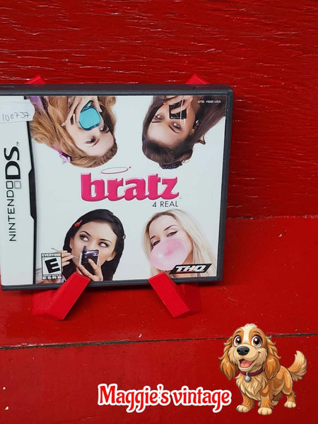Bratz 4 Real Nintendo DS Game Manual Dsi Nds * TESTED CIB WITH MANUAL*