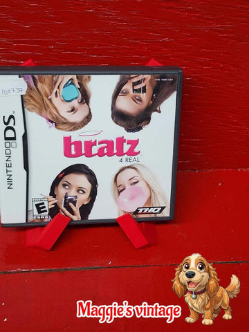 Bratz 4 Real Nintendo DS Game Manual Dsi Nds * TESTED CIB WITH MANUAL*