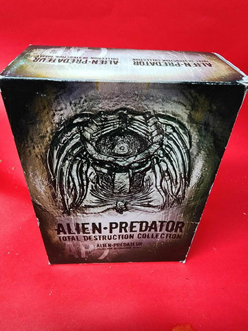 AVP Total Destruction Collection (DVD, 2008, 8-Disc Set, DISC ARE LIKE NEW