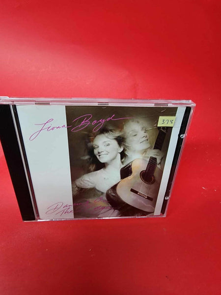 Liona Boyd – Dancing On The Edge (CD) *DISC ARE LIKE NEW*