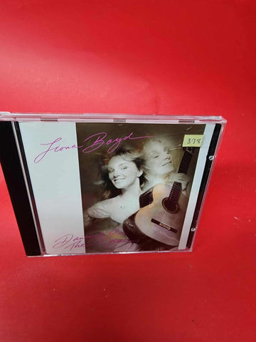 Liona Boyd – Dancing On The Edge (CD) *DISC ARE LIKE NEW*