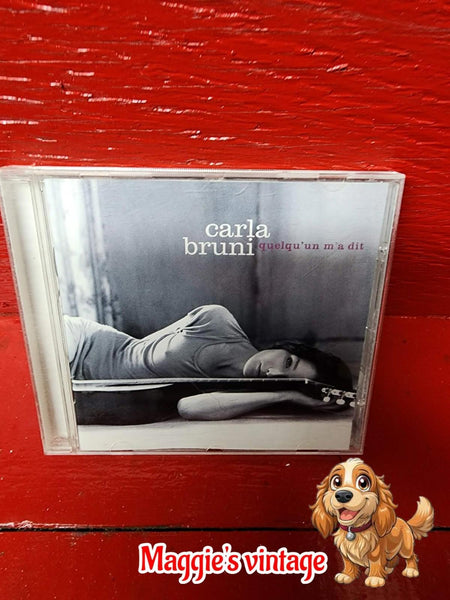 Carla Bruni- Quelqu'un M'a Dit Music Album CD *DISC LIKE NEW*