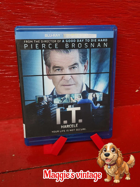I.T. (PIERCE BROSNAN) - BLU-RAY Only - No DVD *DISC LIKE NEW*