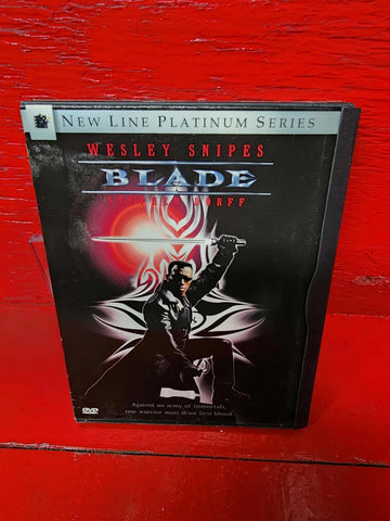 Blade (DVD, 1998, New Line Platinum Series) Snapcase  *BILINGUE DISC LIKE NEW!*