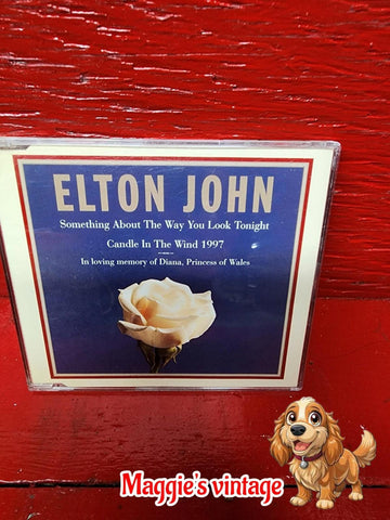 Elton John cd music *DISC  SURFACE LIKE NEW*