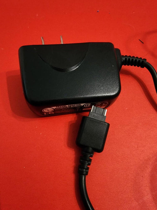 LG STA-P51WD AC Power Supply Adapter Charger Cord Output 4.8V 0.9A tested!