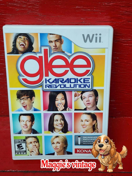 Karaoke Revolution: Glee (Nintendo Wii, 2010) *CIB DISC LIKE NEW*