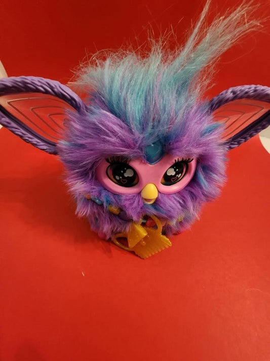 Furby Interactive Toy 2023 FRENCH VERSION FRANCAIS Purple like new!