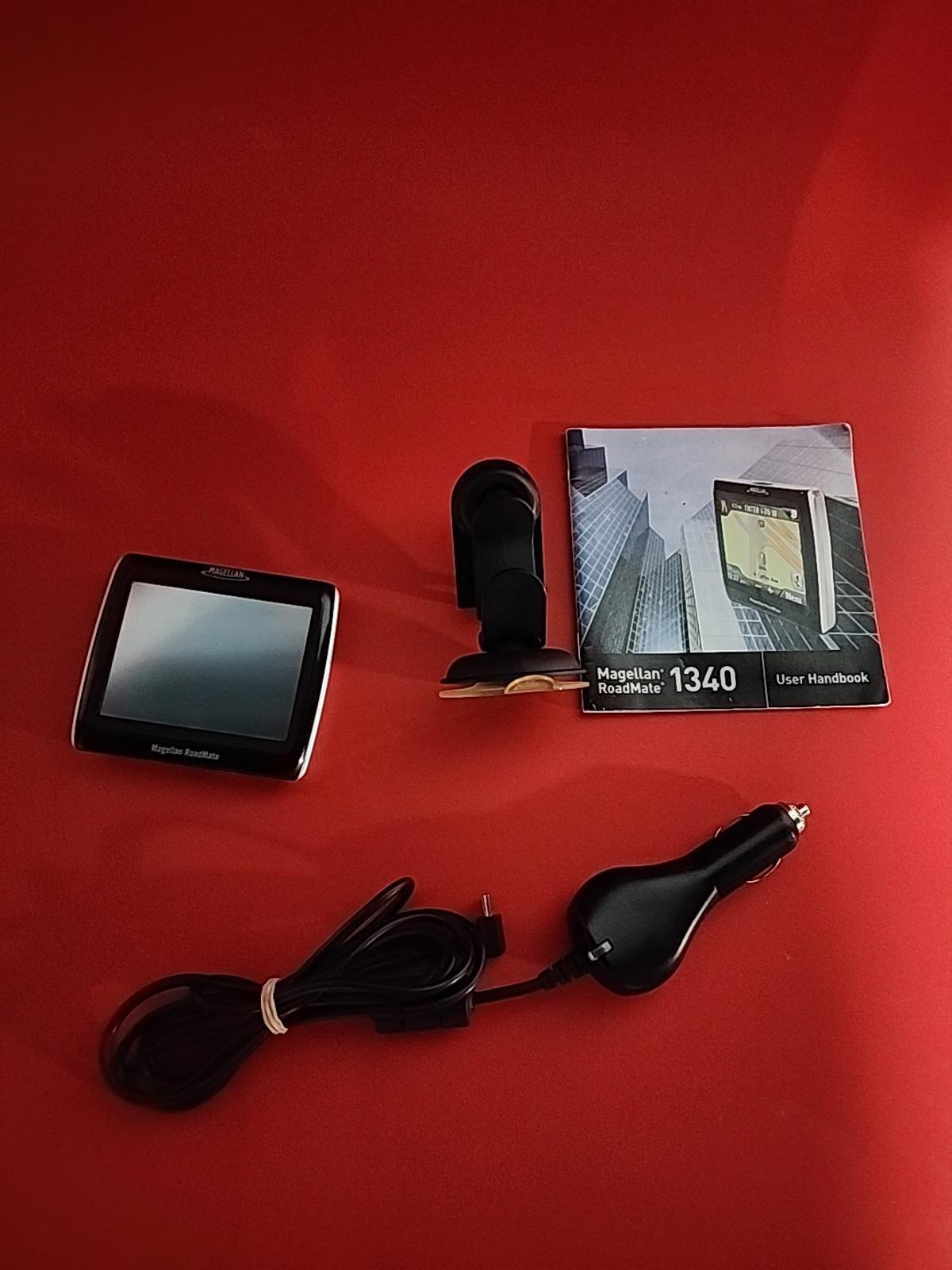 Magellan RoadMate 1340 GPS Navigator System US/Canada Map TRAFFIC