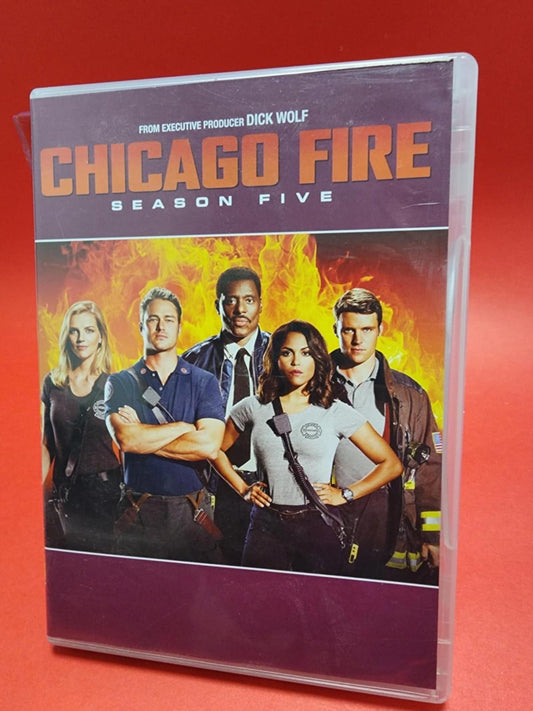 Chicago Fire: Season Five Box Set , TV Series ((bilingue / like new!)