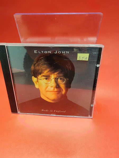Elton John - Made In England. CD  *CD LIKE NEW*